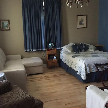 Bed and Breakfast Gil Ann Saint-André-Avellin Exterior foto