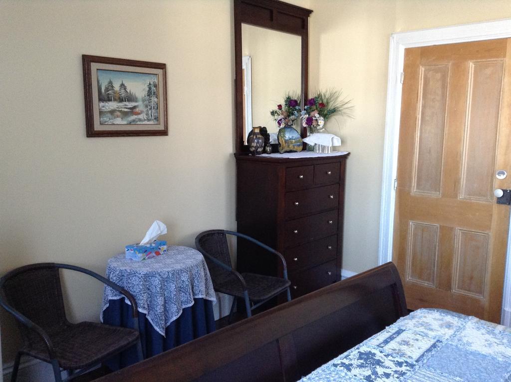 Bed and Breakfast Gil Ann Saint-André-Avellin Habitación foto