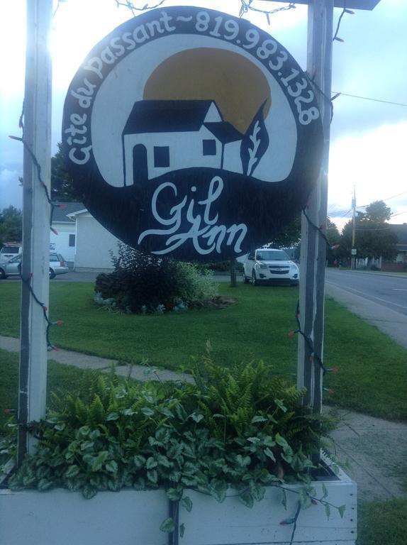 Bed and Breakfast Gil Ann Saint-André-Avellin Exterior foto